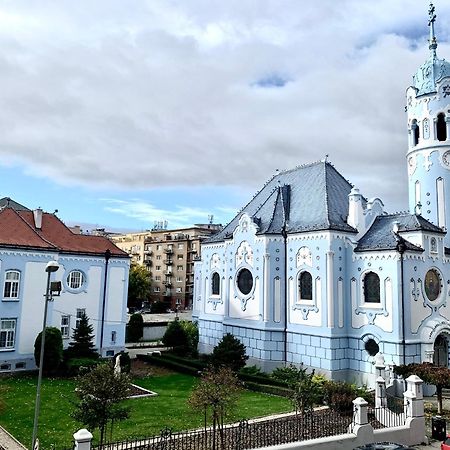 New, Beautiful Apt With Parking In Best Location! Bratislava Dış mekan fotoğraf